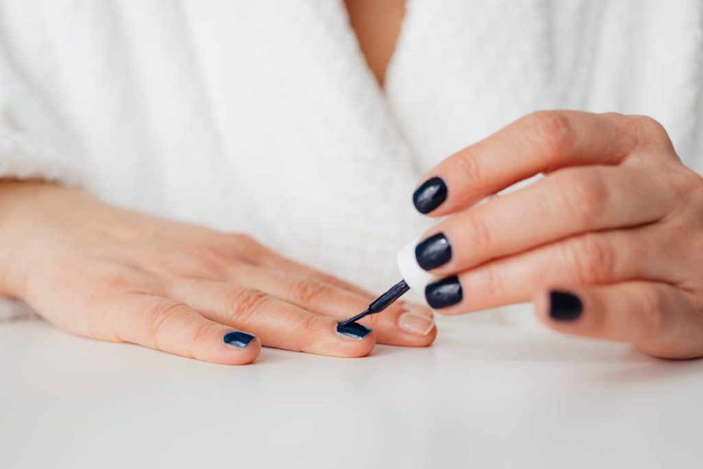 Why Your Manicure Fails Without a Nail Shield Coat (And How to Fix It Fast)