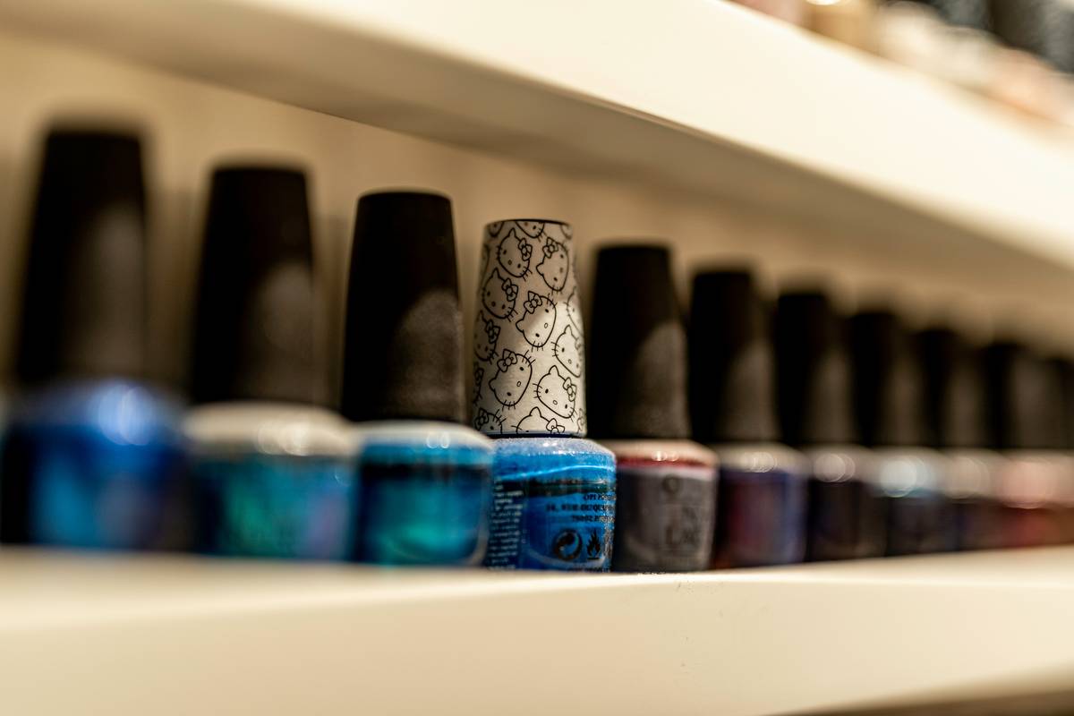 Why Your Manicure Fails Without a Nail Defense Coat